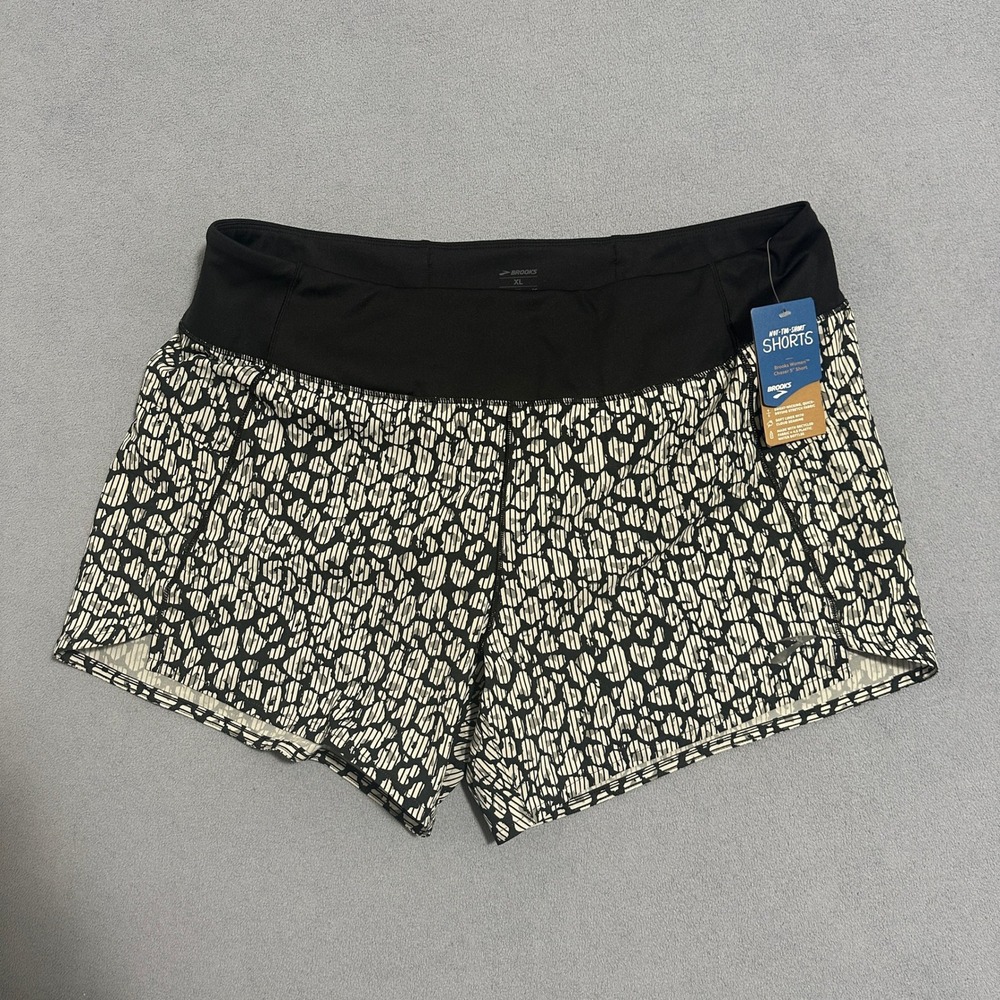 Brooks Chaser 5" Cosmic Cheetah Running Shorts Black Gray White Women's XL